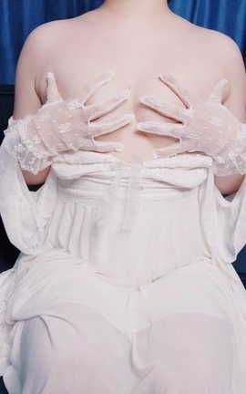 三寸萝莉-白纱裙